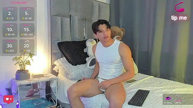 All3ssandr0 online show from February 21, 2026, 1:13 pm