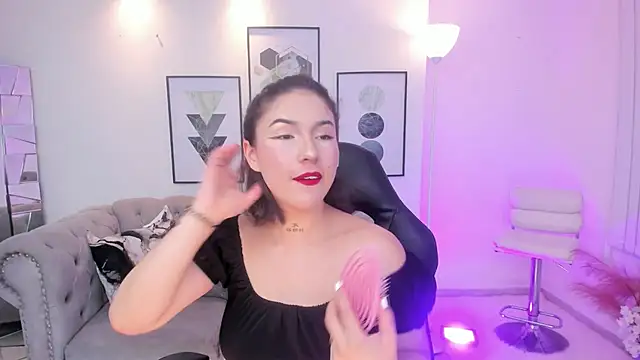 kendaall jenner  online show from January 31, 2025, 5:09 am