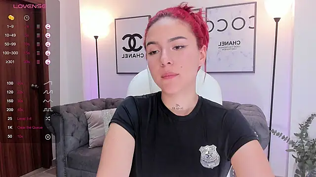 kendaall jenner  online show from March 1, 2025, 6:35 am