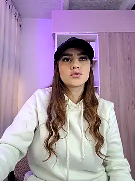 Lu perez online show from May 5, 2026, 1:14 pm