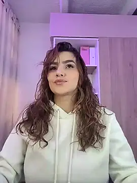 Snapshot of Lu_perez chatting on June 11, 2026, 1:19 pm Lu perez online show from June 11, 2026, 1:19 pm