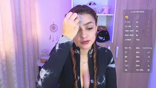 Snapshot of Lu_perez chatting on May 22, 2026, 1:20 pm Lu perez online show from May 22, 2026, 1:20 pm
