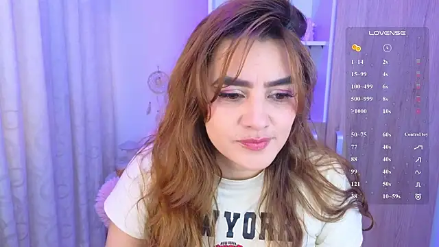 Snapshot of Lu_perez chatting on May 27, 2026, 1:07 pm Lu perez online show from May 27, 2026, 1:07 pm