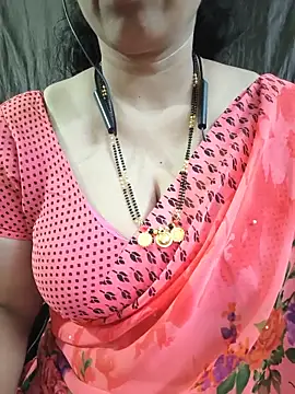 Snapshot of bhuvana555 chatting on June 6, 2026, 5:51 pm bhuvana555 online show from June 6, 2026, 5:51 pm