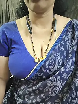 Snapshot of bhuvana555 chatting on June 11, 2026, 5:54 pm bhuvana555 online show from June 11, 2026, 5:54 pm