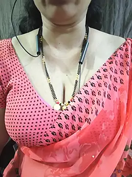 Snapshot of bhuvana555 chatting on July 7, 2026, 5:49 pm bhuvana555 online show from July 7, 2026, 5:49 pm