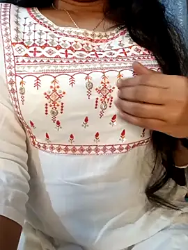 Snapshot of Rina777o chatting on November 17, 2025, 5:50 pm Rina777o online show from November 17, 2025, 5:50 pm