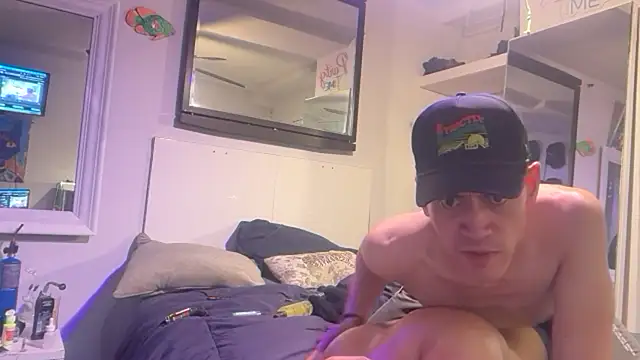 Snapshot of hot_shot_13 chatting on November 30, 2025, 7:47 pm hot shot 13 online show from November 30, 2025, 7:47 pm