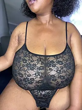 MayaPassion online show from June 28, 2026, 1:17 pm