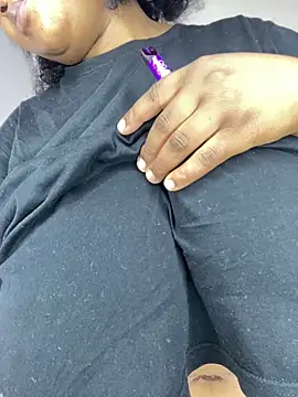 Snapshot of MayaPassion chatting on November 20, 2025, 5:19 am MayaPassion online show from November 20, 2025, 5:19 am