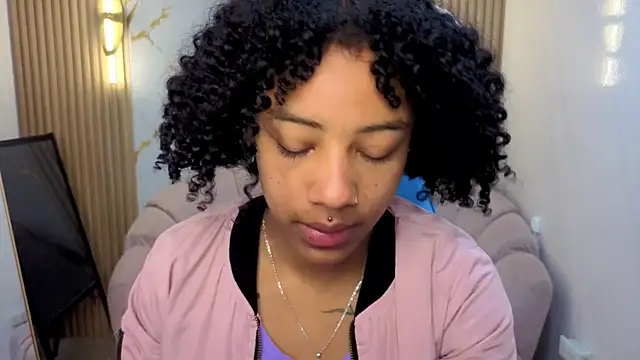 Violeth b online show from October 8, 2025, 12:50 pm