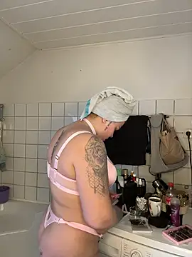 elina may online show from February 13, 2026, 9:42 am