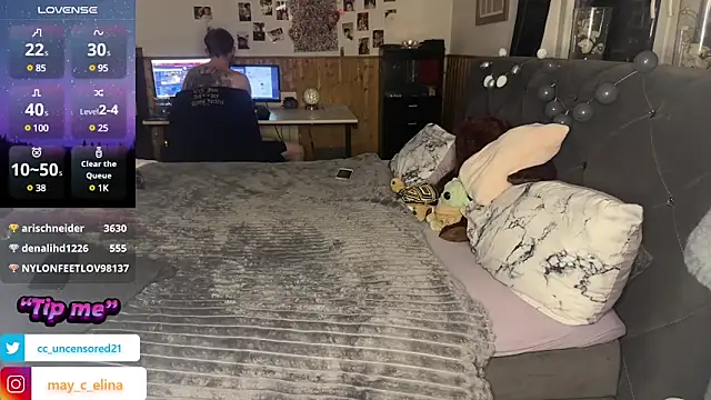 elina may online show from January 24, 2025, 10:51 pm