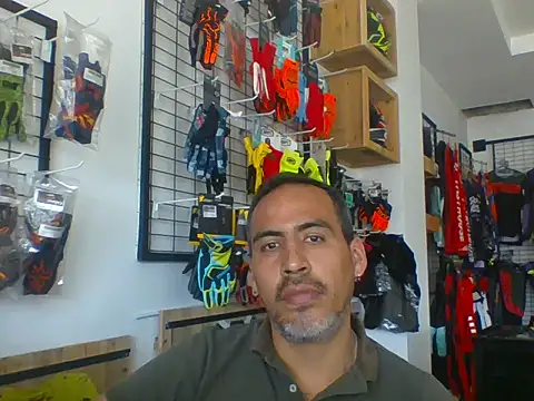 j vergon online show from October 16, 2025, 6:27 pm