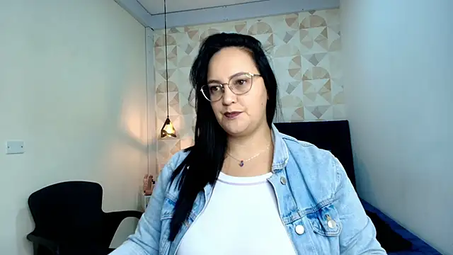 Snapshot of veronicabbw chatting on October 17, 2025, 12:07 pm veronicabbw online show from October 17, 2025, 12:07 pm