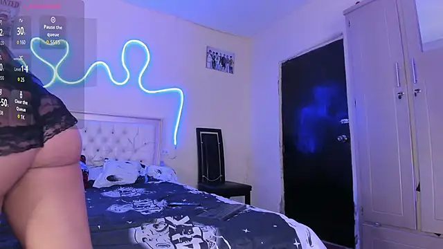 dafnezahiraa  online show from March 17, 2026, 6:16 am