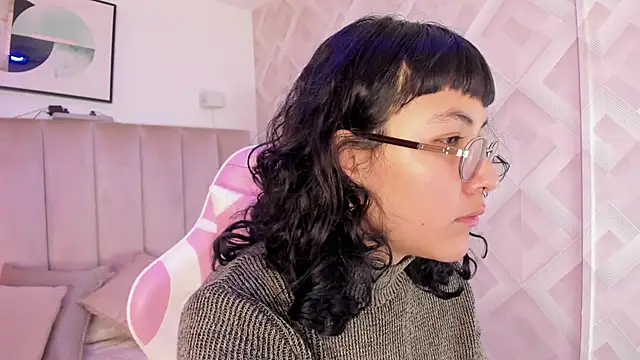 Haru Bonny online show from February 19, 2026, 7:55 pm