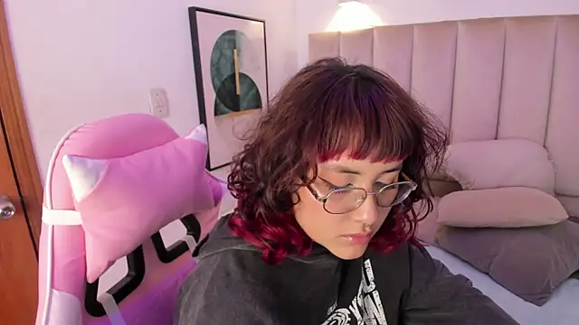 Snapshot of Haru_Bonny chatting on December 13, 2025, 8:04 pm Haru Bonny online show from December 13, 2025, 8:04 pm