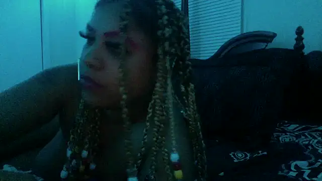 Hazel Grey online show from March 19, 2025, 5:52 am
