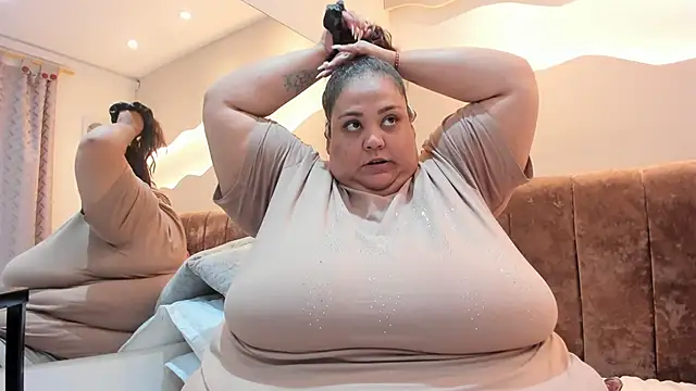 Snapshot of Alisson_am chatting on June 14, 2026, 5:03 pm Alisson am online show from June 14, 2026, 5:03 pm