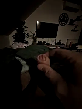 SexKing18x5 online show from February 2, 2026, 11:04 pm