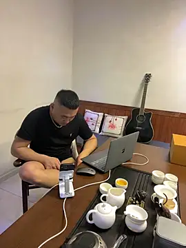 Snapshot of ShaoZian_1 chatting on November 2, 2025, 4:45 pm ShaoZian 1 online show from November 2, 2025, 4:45 pm