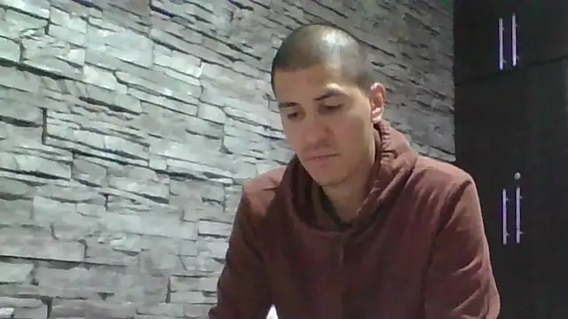 Sexylatin64 online show from June 6, 2026, 1:11 am