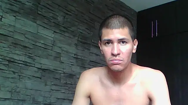 Sexylatin64 online show from July 17, 2026, 4:15 pm
