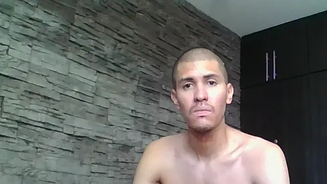 Sexylatin64 online show from July 28, 2026, 3:21 pm