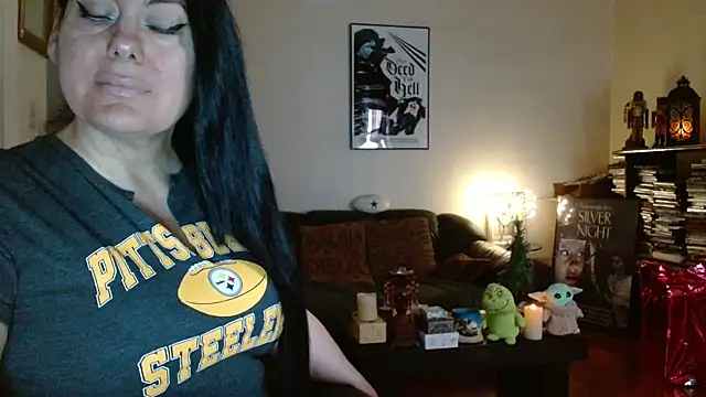 mandaloriangirls online show from December 14, 2025, 6:13 pm