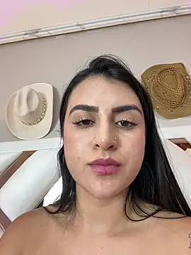 anniemorgan01 online show from March 4, 2025, 5:45 pm