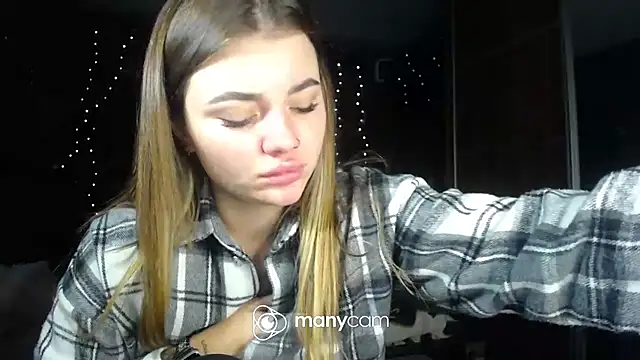 BonnyShy online show from November 15, 2025, 3:27 pm