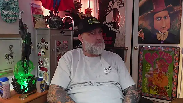 Snapshot of fillingyourthroat2 chatting on February 2, 2025, 6:53 pm fillingyourthroat2 online show from February 2, 2025, 6:53 pm