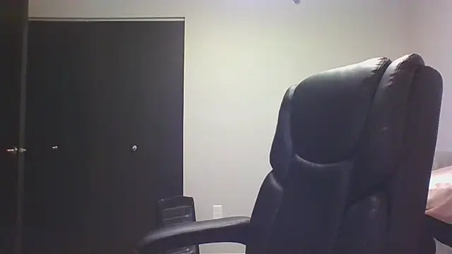 Stayinalive1992 online show from March 29, 2026, 3:19 am