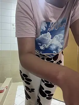 Layla-daloua online show from January 9, 2026, 3:13 am