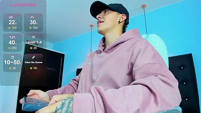 Snapshot of Lobo_17_ chatting on November 2, 2025, 2:49 am Lobo 17 online show from November 2, 2025, 2:49 am