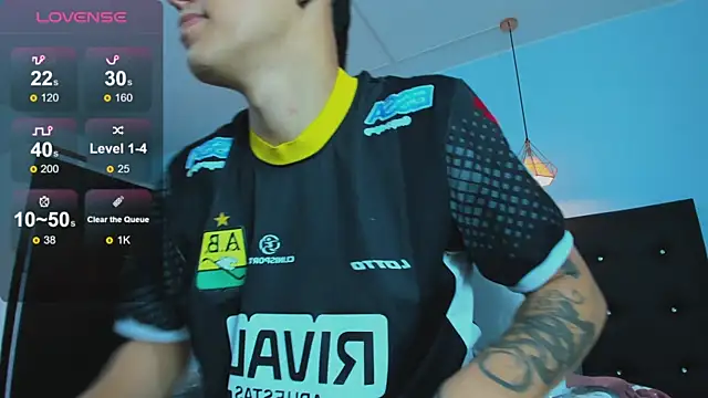 Snapshot of Lobo_17_ chatting on November 9, 2025, 3:43 am Lobo 17 online show from November 9, 2025, 3:43 am