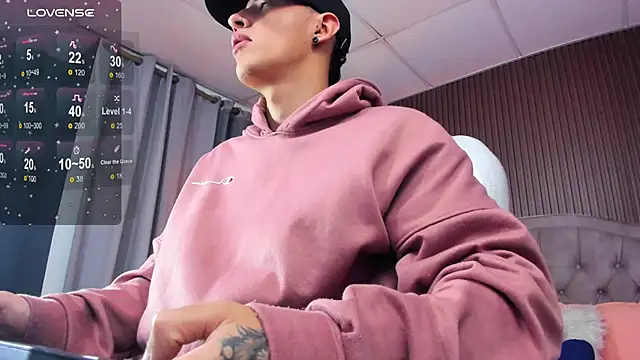 Snapshot of Lobo_17_ chatting on November 21, 2025, 10:53 pm Lobo 17 online show from November 21, 2025, 10:53 pm