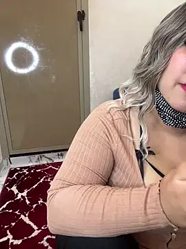 Snapshot of belquiis chatting on January 11, 2025, 2:47 pm belquiis online show from January 11, 2025, 2:47 pm