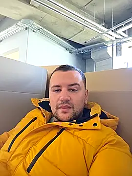 KarlosCarutox online show from December 15, 2025, 9:15 am