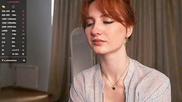 EsmaCrumbley online show from March 8, 2025, 4:23 am