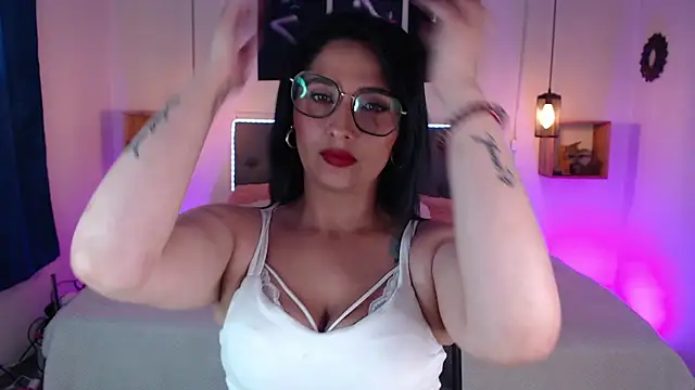 emily leinner online show from November 2, 2025, 2:44 pm