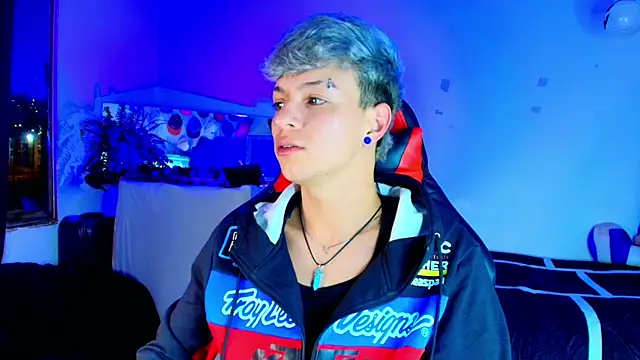 twink sebas  online show from November 28, 2025, 5:18 am