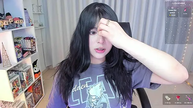 misshoneyxxx online show from November 12, 2025, 3:32 am