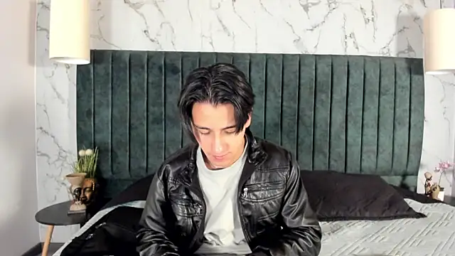 Snapshot of Andy_Joy_ chatting on May 17, 2026, 11:43 am Andy Joy online show from May 17, 2026, 11:43 am