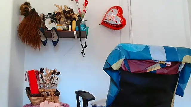 xTALLSEXYBUMx online show from June 15, 2026, 8:58 am