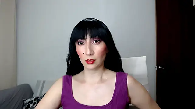 Snapshot of Laura-pervert chatting on June 7, 2026, 12:05 am Laura-pervert online show from June 7, 2026, 12:05 am