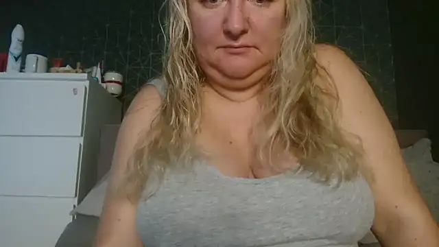 Snapshot of Marie_Slate chatting on November 11, 2025, 10:43 am Marie Slate online show from November 11, 2025, 10:43 am