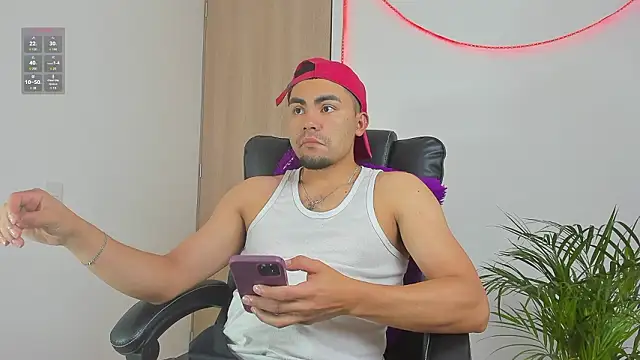 kalivan voinesscu online show from February 4, 2026, 2:12 pm