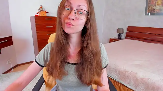 Snapshot of Pantyhose_Mila chatting on June 28, 2026, 8:15 pm Pantyhose Mila online show from June 28, 2026, 8:15 pm